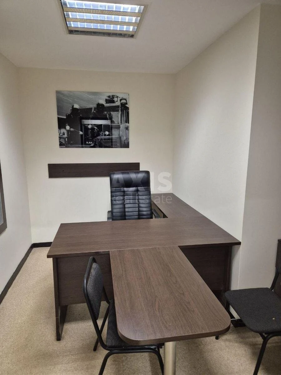 Office vul. Velyka Zhytomyrs'ka 34, 150m2646974