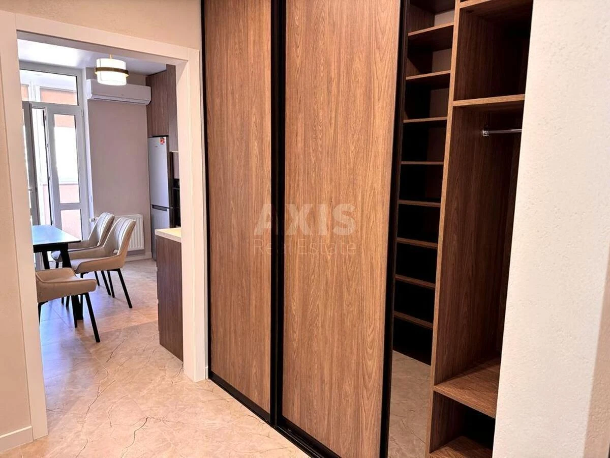 1k apartment vul. Kravchenka Mykoly 24676554