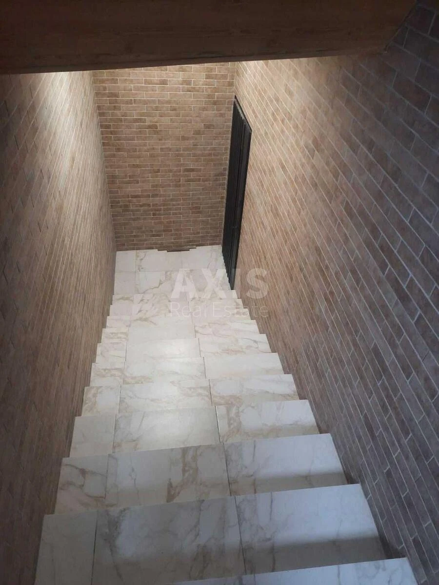 Office vul. Pervomajs'kogo Leonida 9А, 209m2626282