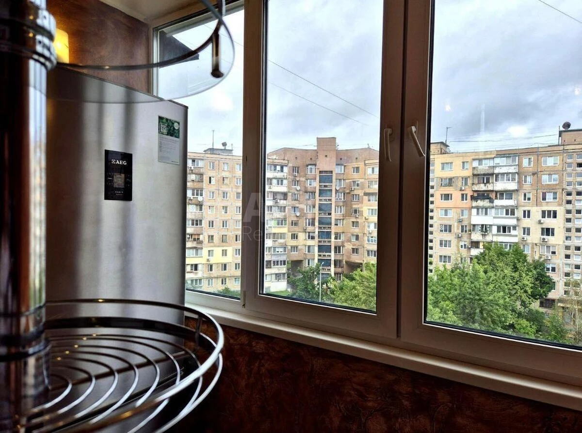 1к квартира пр-т Владимира Ивасюка 17В650885