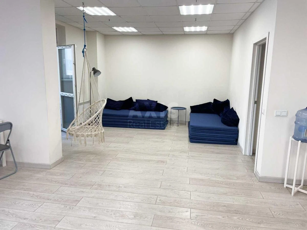 1k apartment pr-t Berestejskij 90/1681052