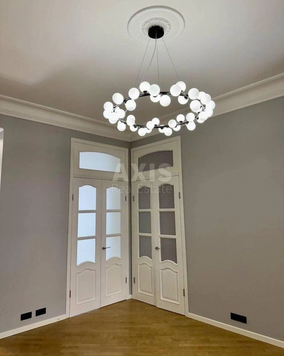 Офис ул. Саксаганского 104, 116м253245