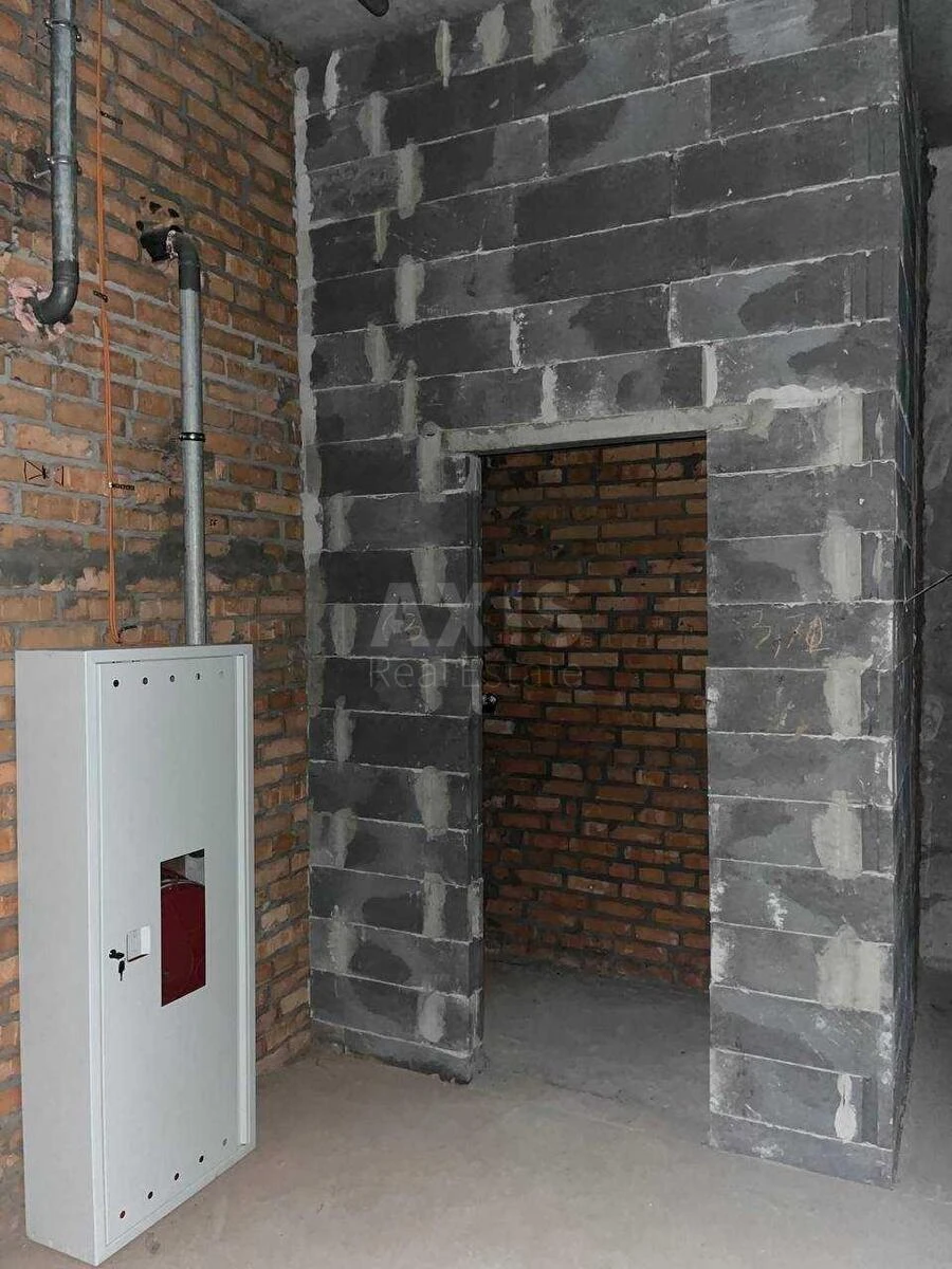 Service object vul. Oleksandra Olesja 7, 69m2652006