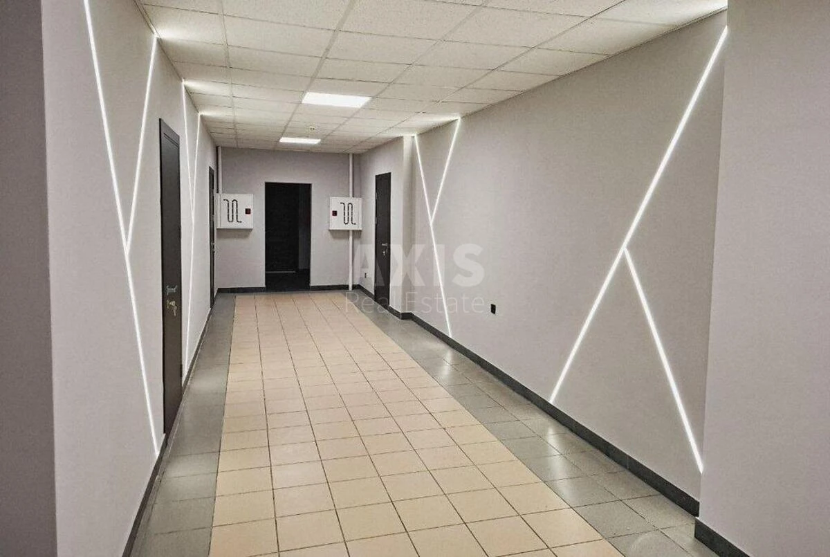 Office bul. Lesi Ukrai'nky 34, 317m2652950