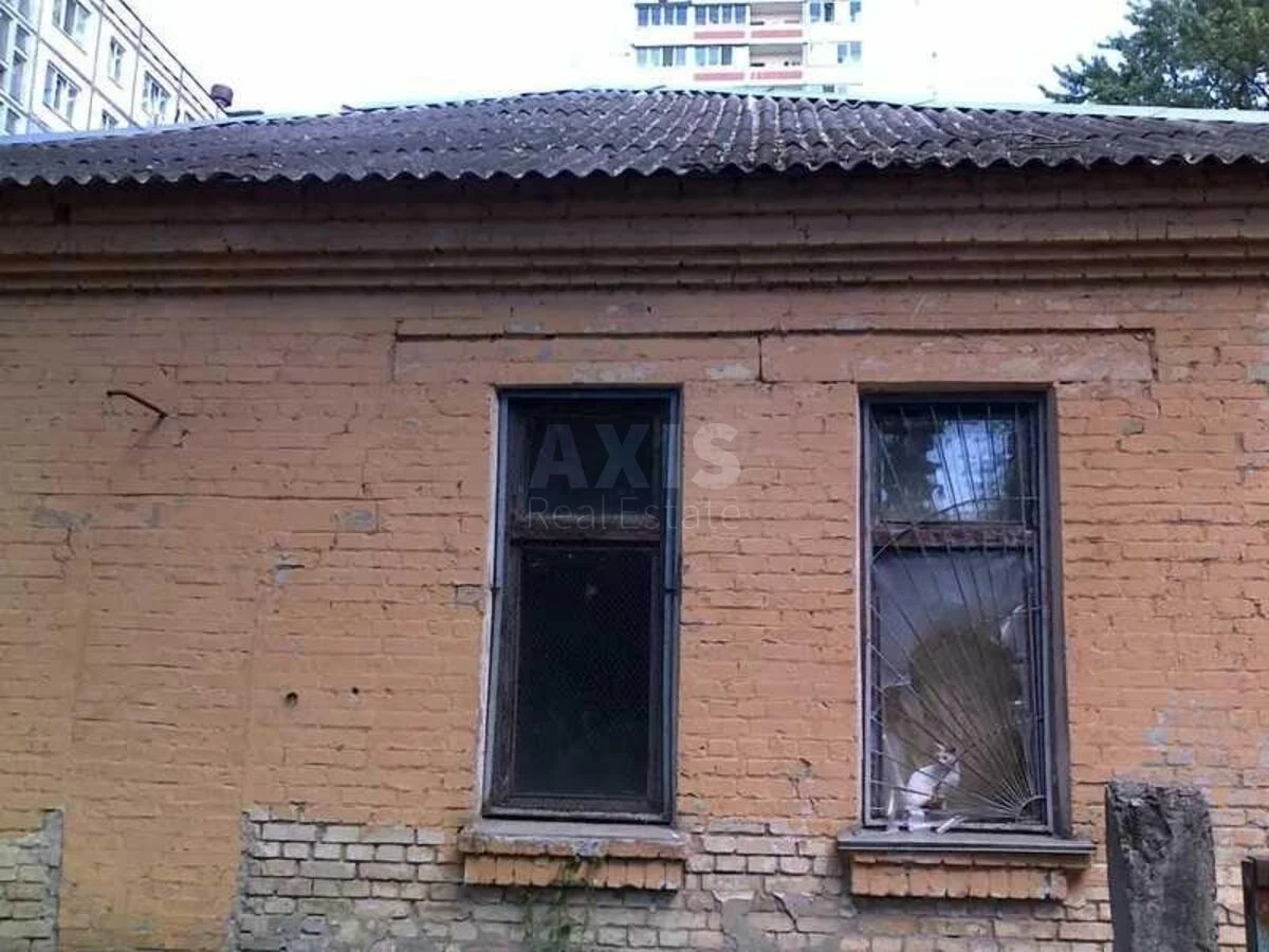 Объект торговли ул. Ушакова Николая 16, 636м2686534