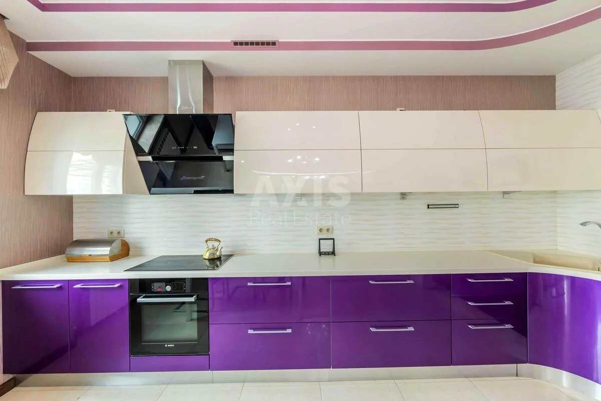 3k apartment nab. Dniprovs'ka 14А