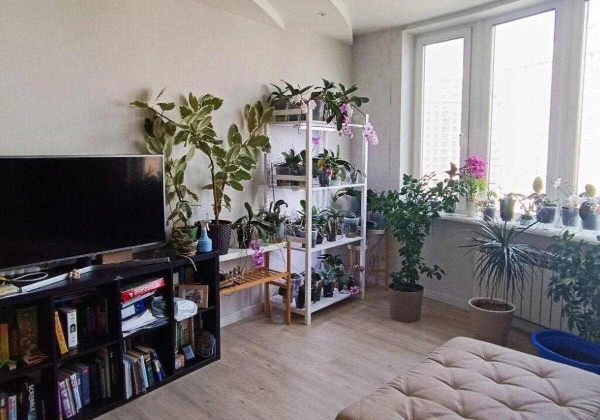 3k apartment nab. Dniprovs'ka 19А716548
