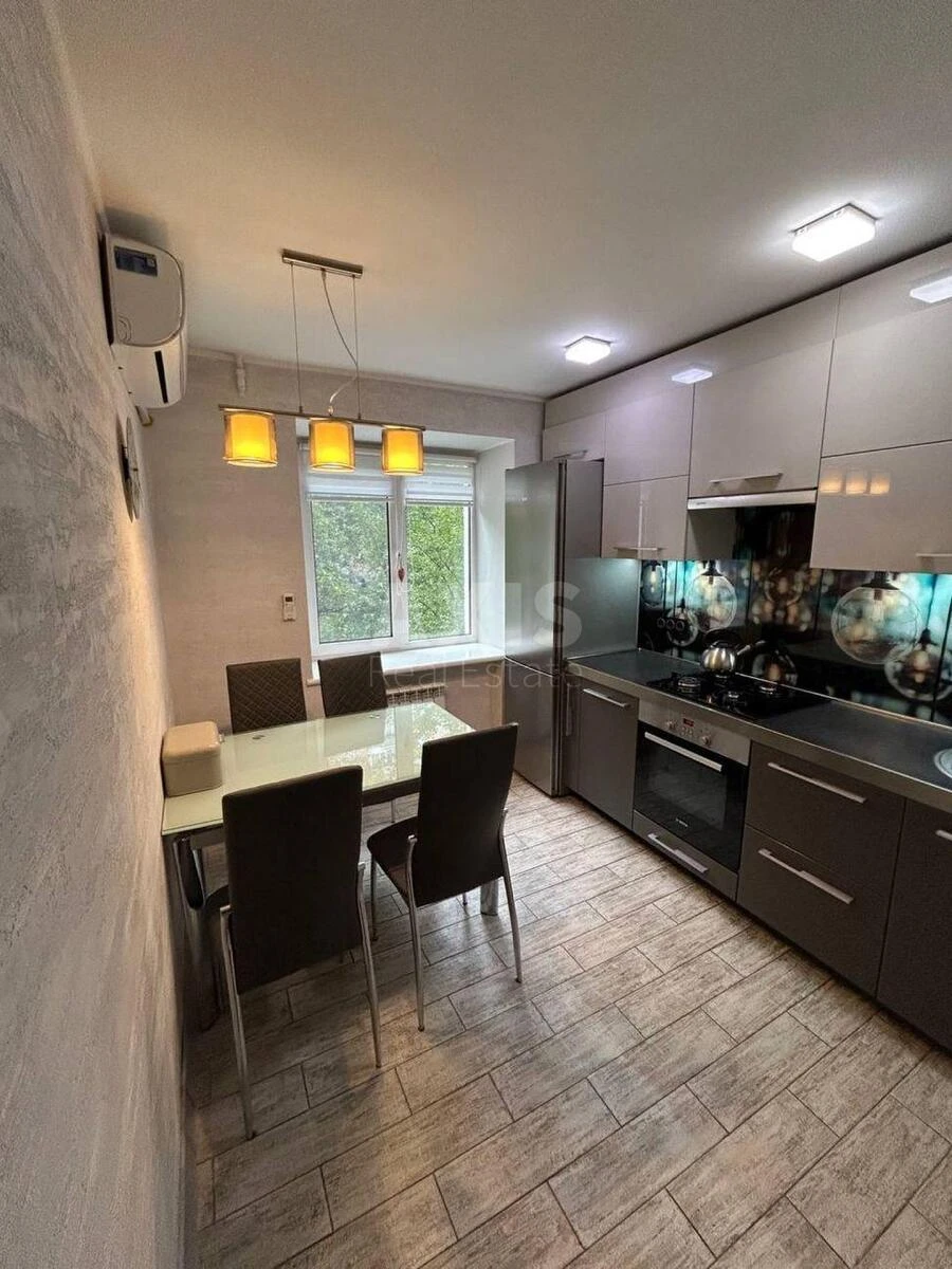 2k apartment vul. Polovec'ka 16А60339