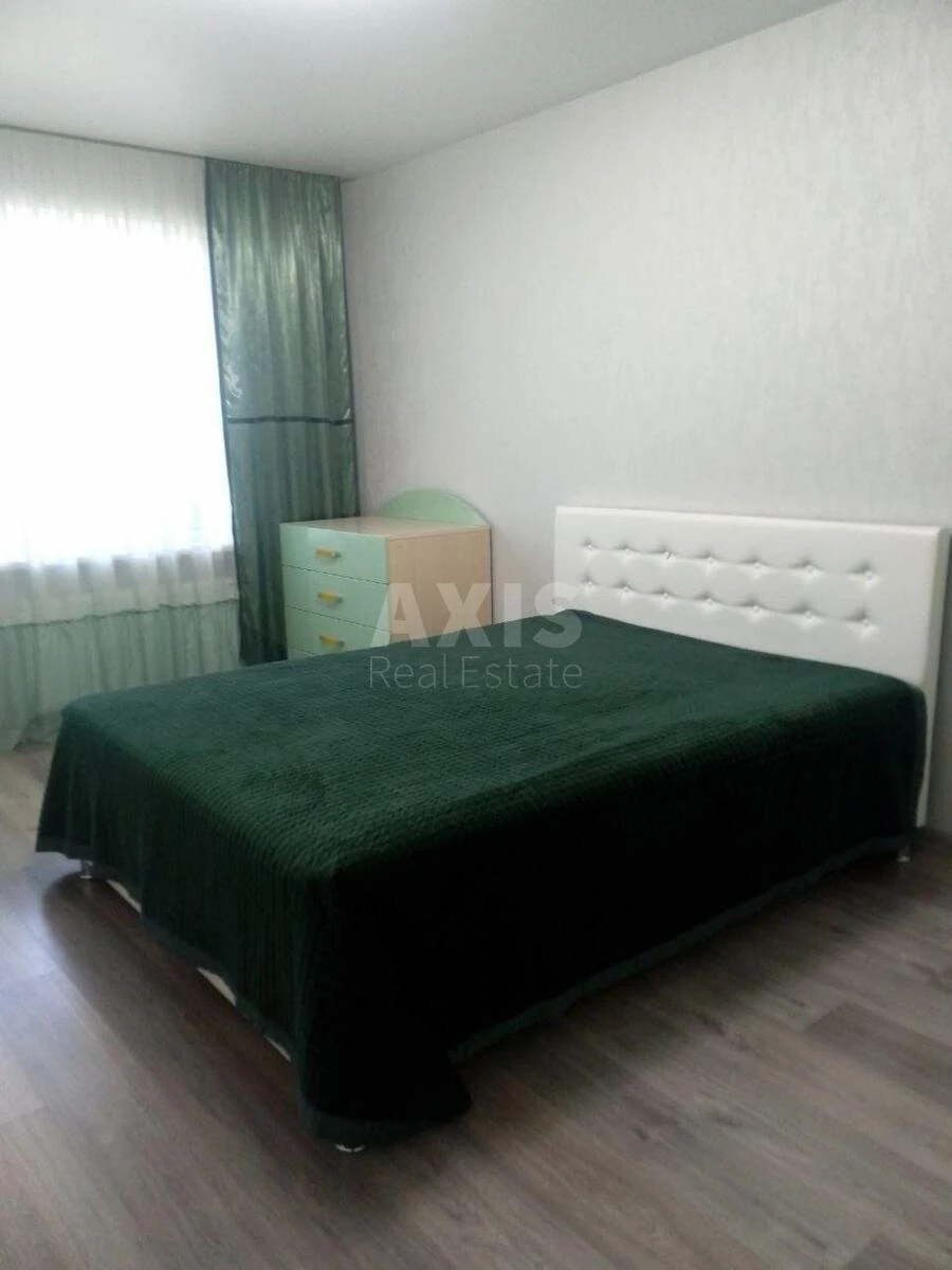 3k apartment pr-t Glushkova Akademika 9659393