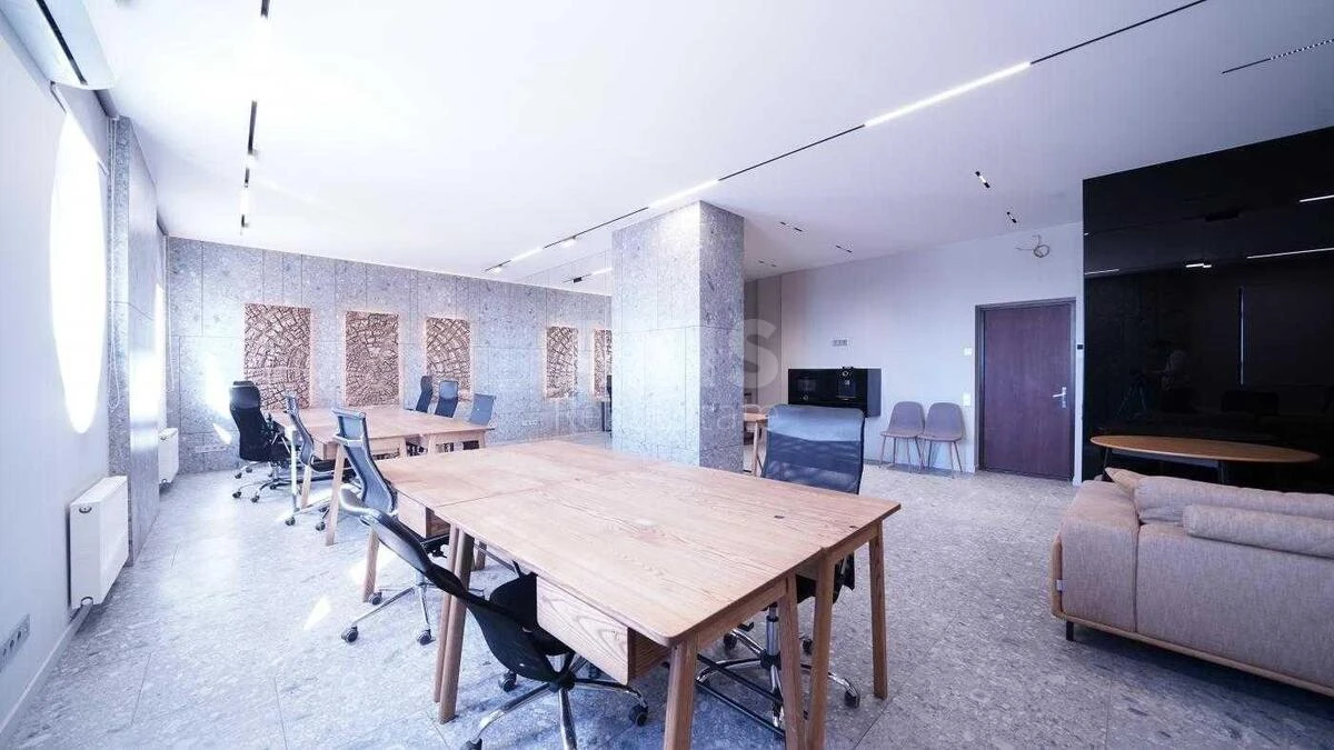 Office vul. Vasylya Tyutyunnyka 37/1, 77m2672558