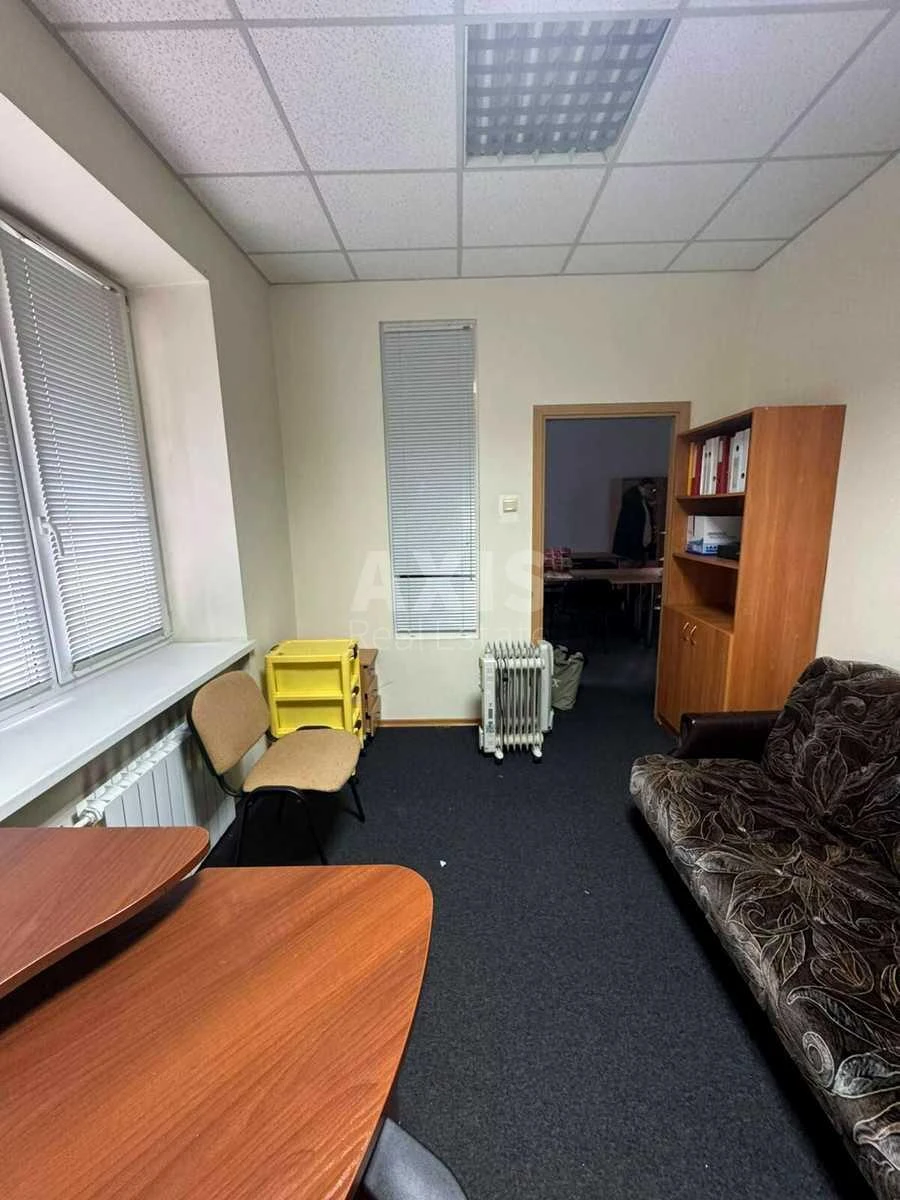 Office vul. Ahmatovoi' Anny 3А, 202m27043619
