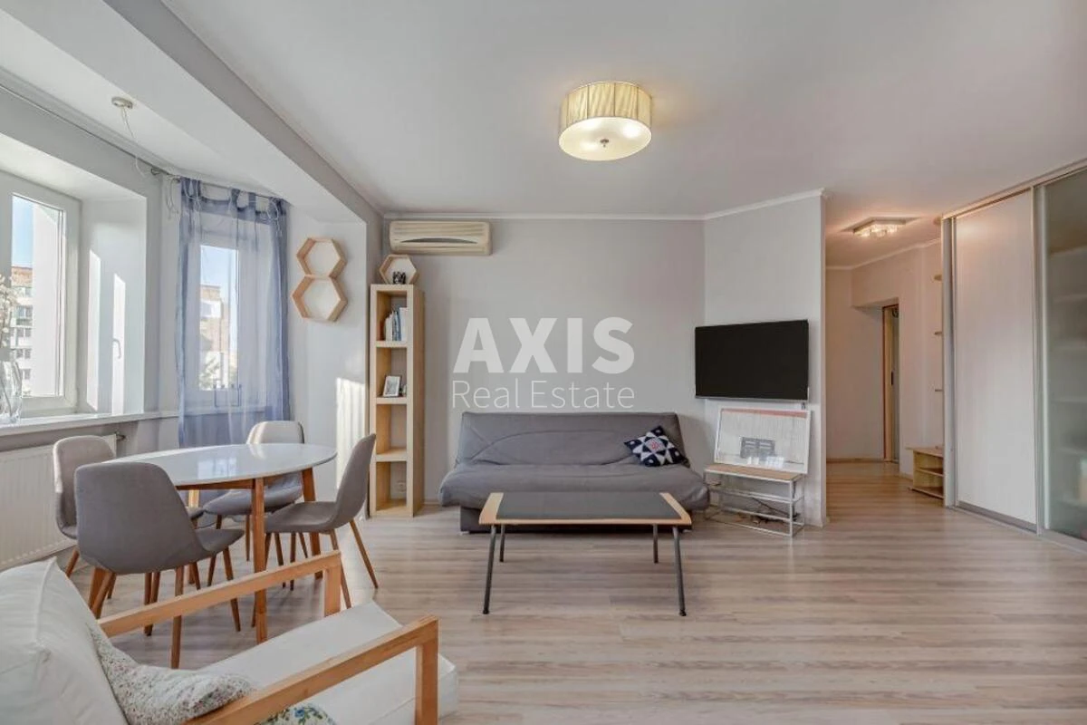 3k apartment vul. Jurkivs'ka 28619372