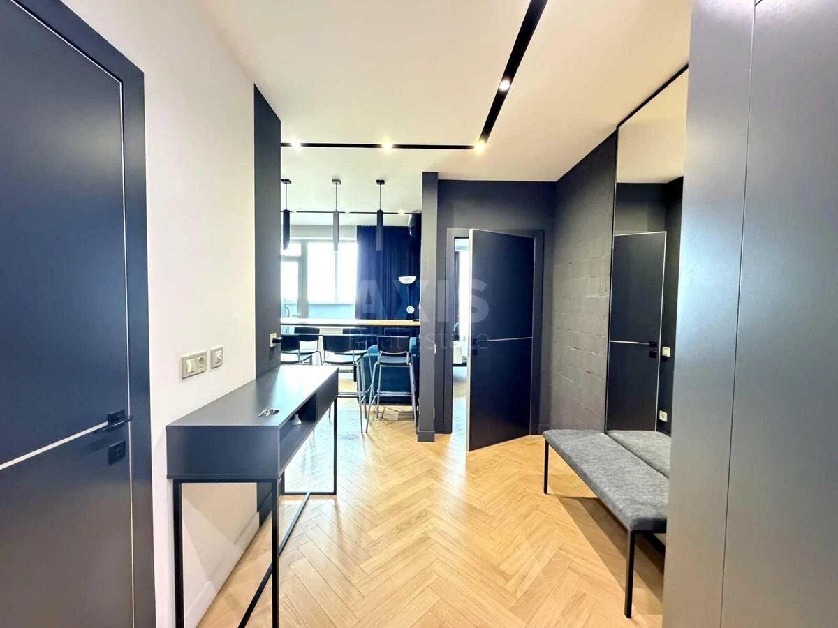 1k apartment pr-t Berestejskij 5В705380