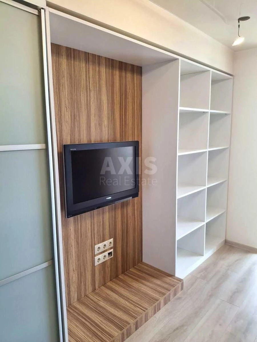 3k apartment vul. Staronavodnyc'ka 8Б705488