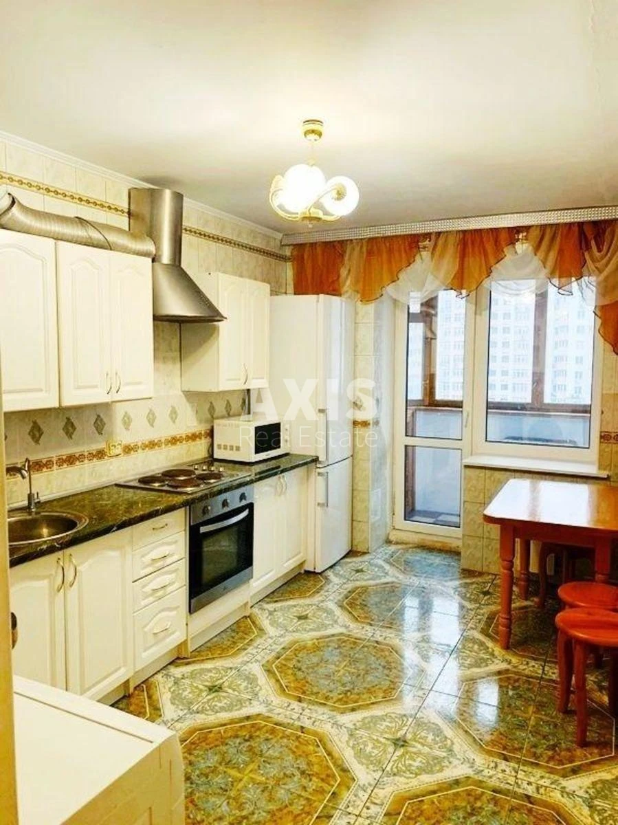 2к квартира ул. Степана Рудницкого 935340