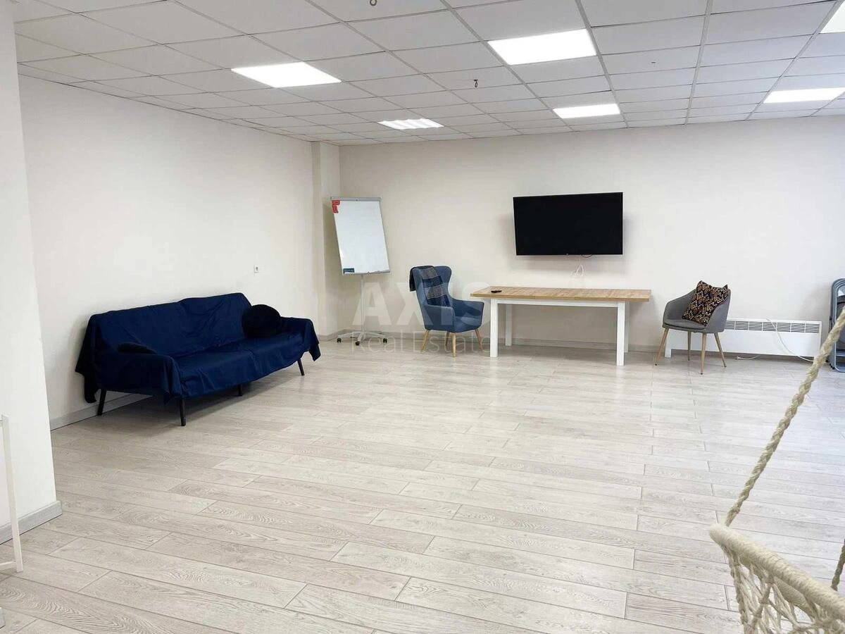 1k apartment pr-t Berestejskij 90/1681053