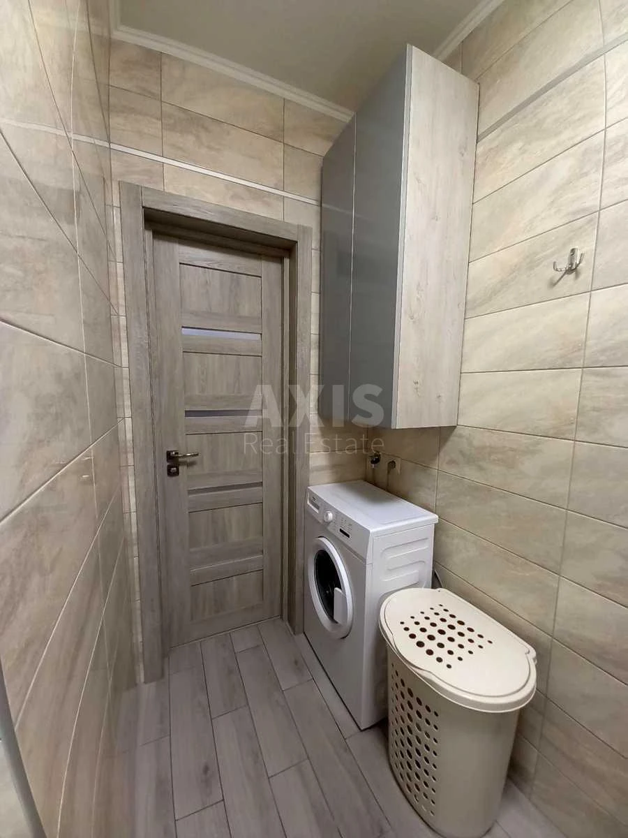 2к квартира пр-т Соборности 30А712668