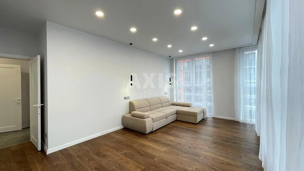 2к квартира ул. Бережанская 15636400