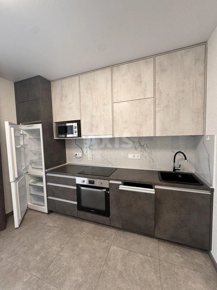 1k apartment vul. Revuc'kogo 40Б