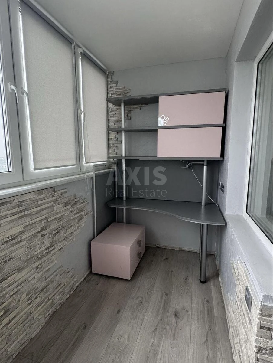 3к квартира пр-т Глушкова Академика 9659394