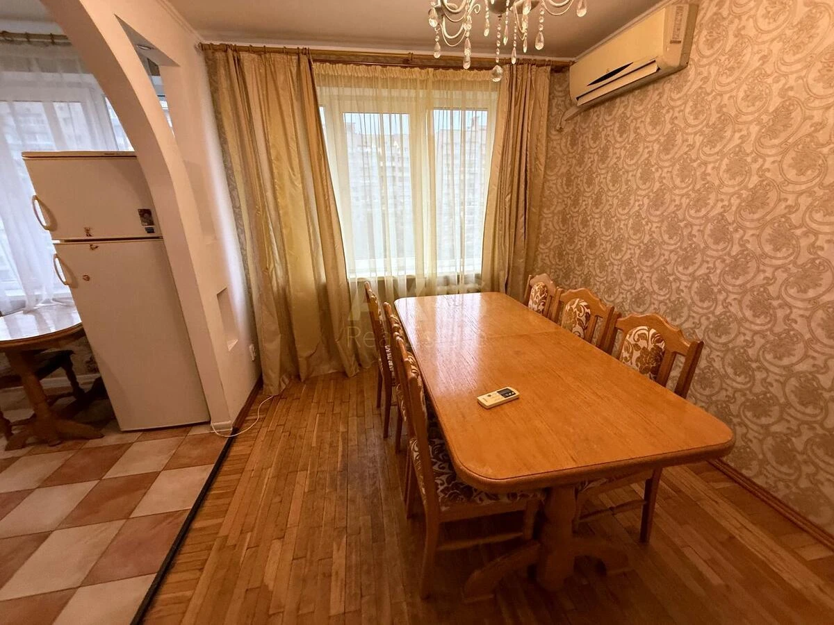 2k apartment vul. Suvorova 18/20638342