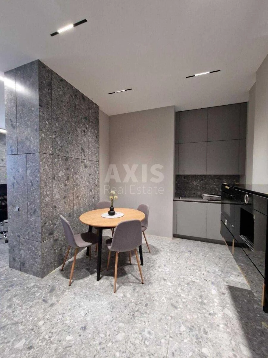 Office vul. Vasylya Tyutyunnyka 37/1, 77m2672559