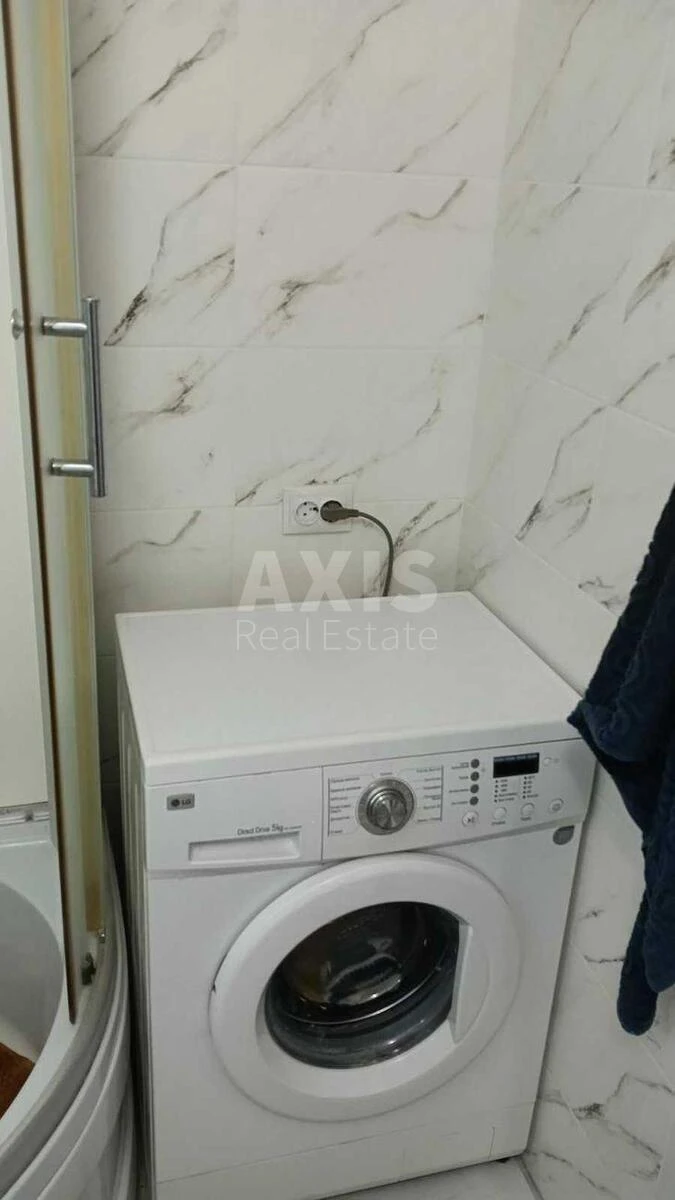 1k apartment vul. Chervonopil's'ka 165160411