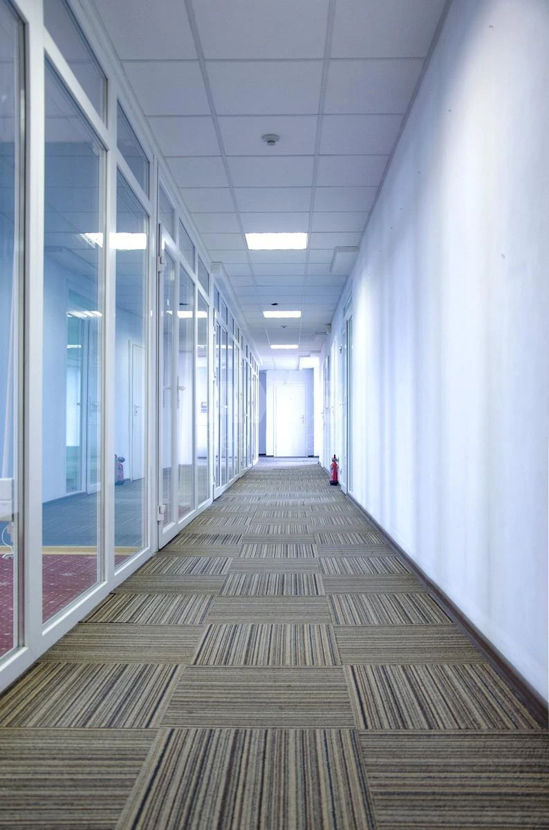 Office pr-t Lesja Kurbasa 4, 327m2677994