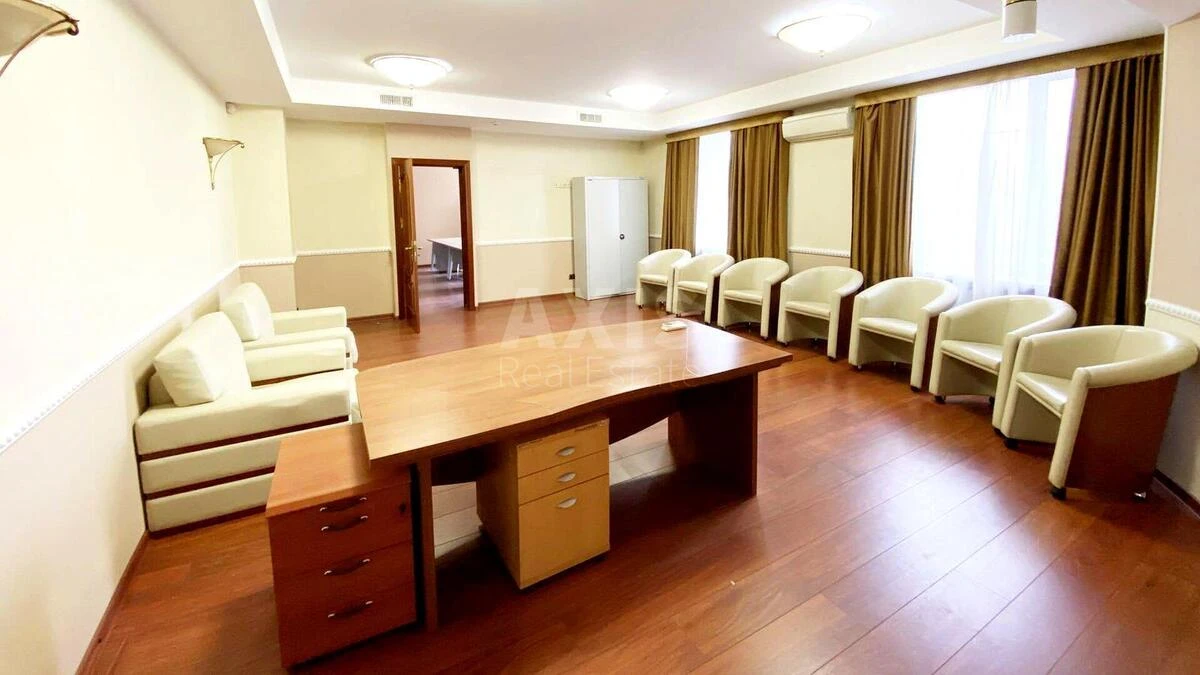 Офис бул. Николая Михновского 38, 5400м2678907