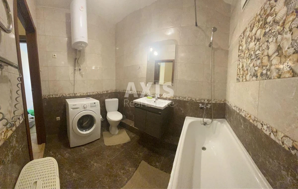 2k apartment vul. Lypkivs'kogo Vasylja Mytropolyta Sixteen A443727