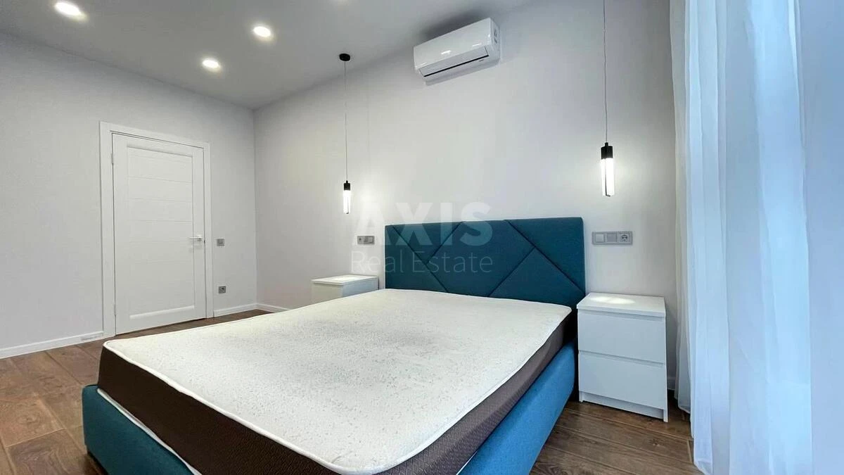 2k apartment vul. Berezhans'ka 15636401