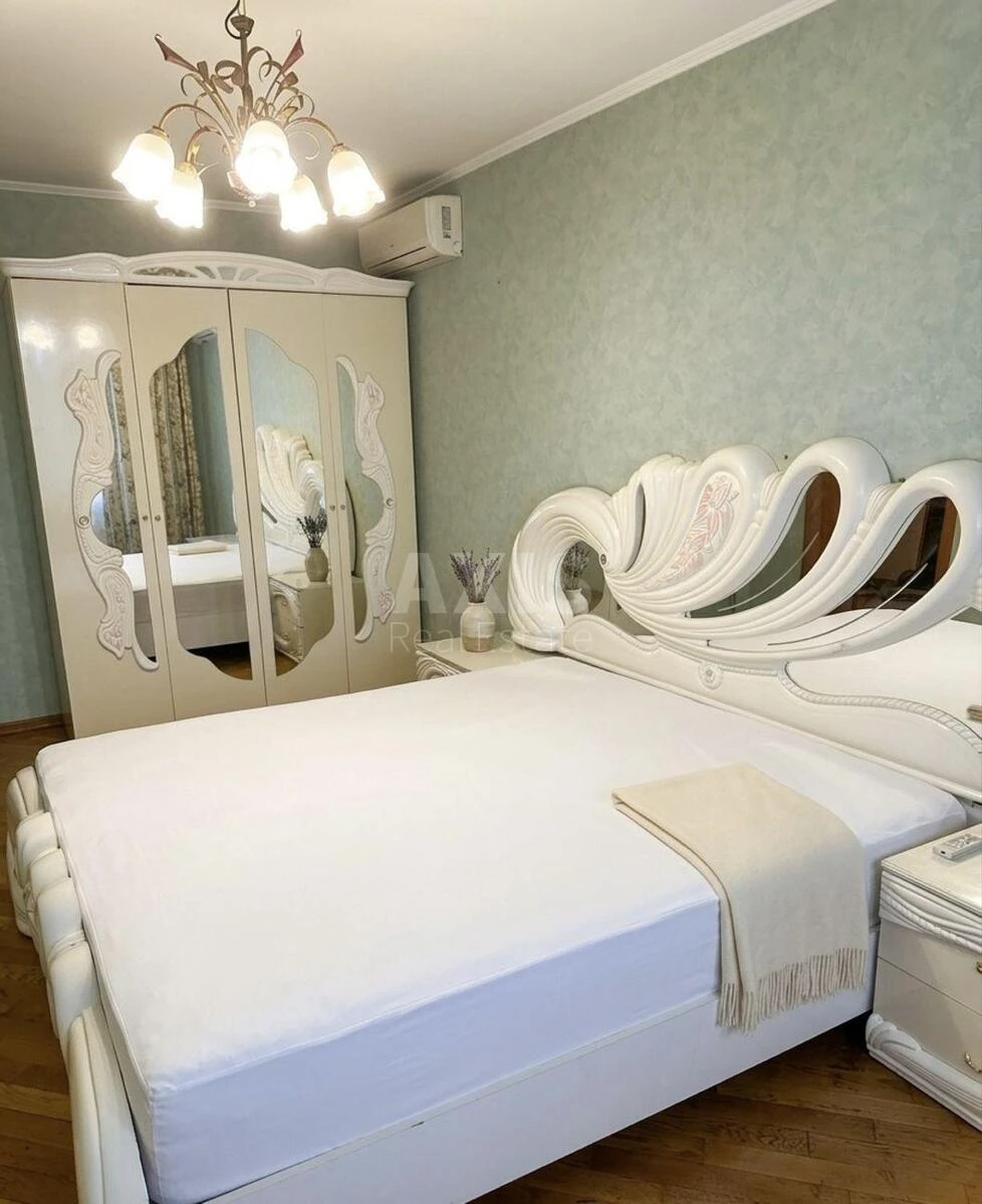 3к квартира ул. Ахматовой Анны 43671084