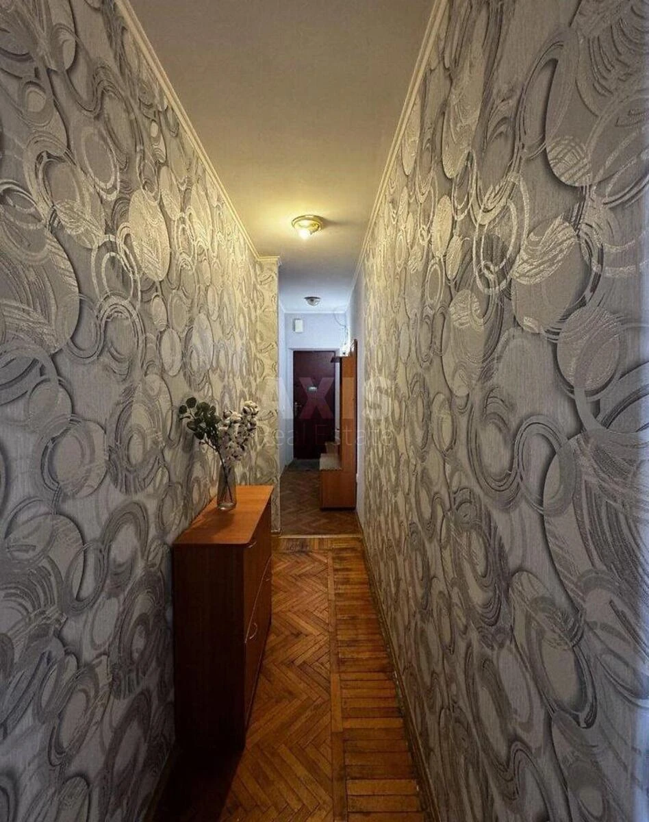 3к квартира ул. Семьи Идзыковских 23702069