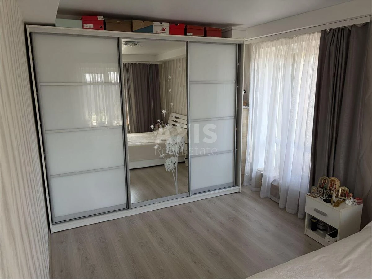 3k apartment vul. Chornobyl's'ka 11670415