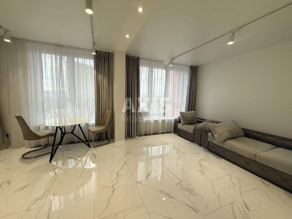 1k apartment pr-t Stepana Bandery 38701611