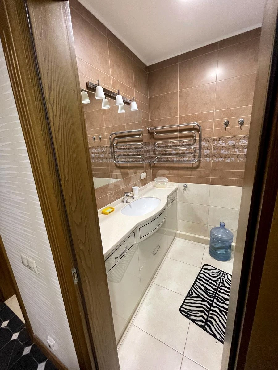 2к квартира ул. Сикорского Игоря Авиаконструктора 1674318