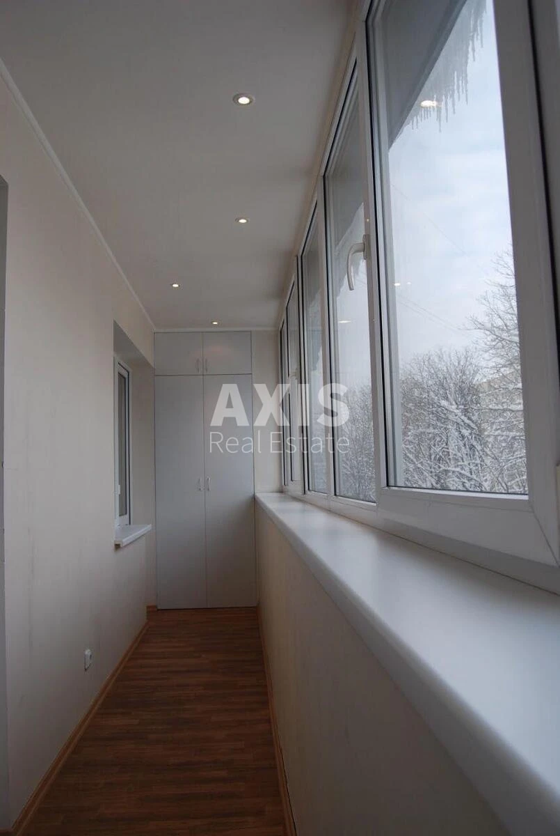 3k apartment vul. Jevgena Konoval'cja 334854311