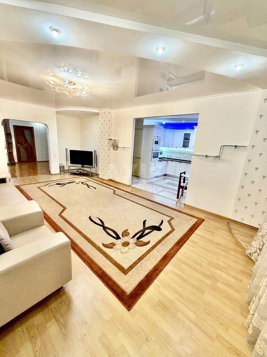 3к квартира ул. Окипной Раисы 46585110