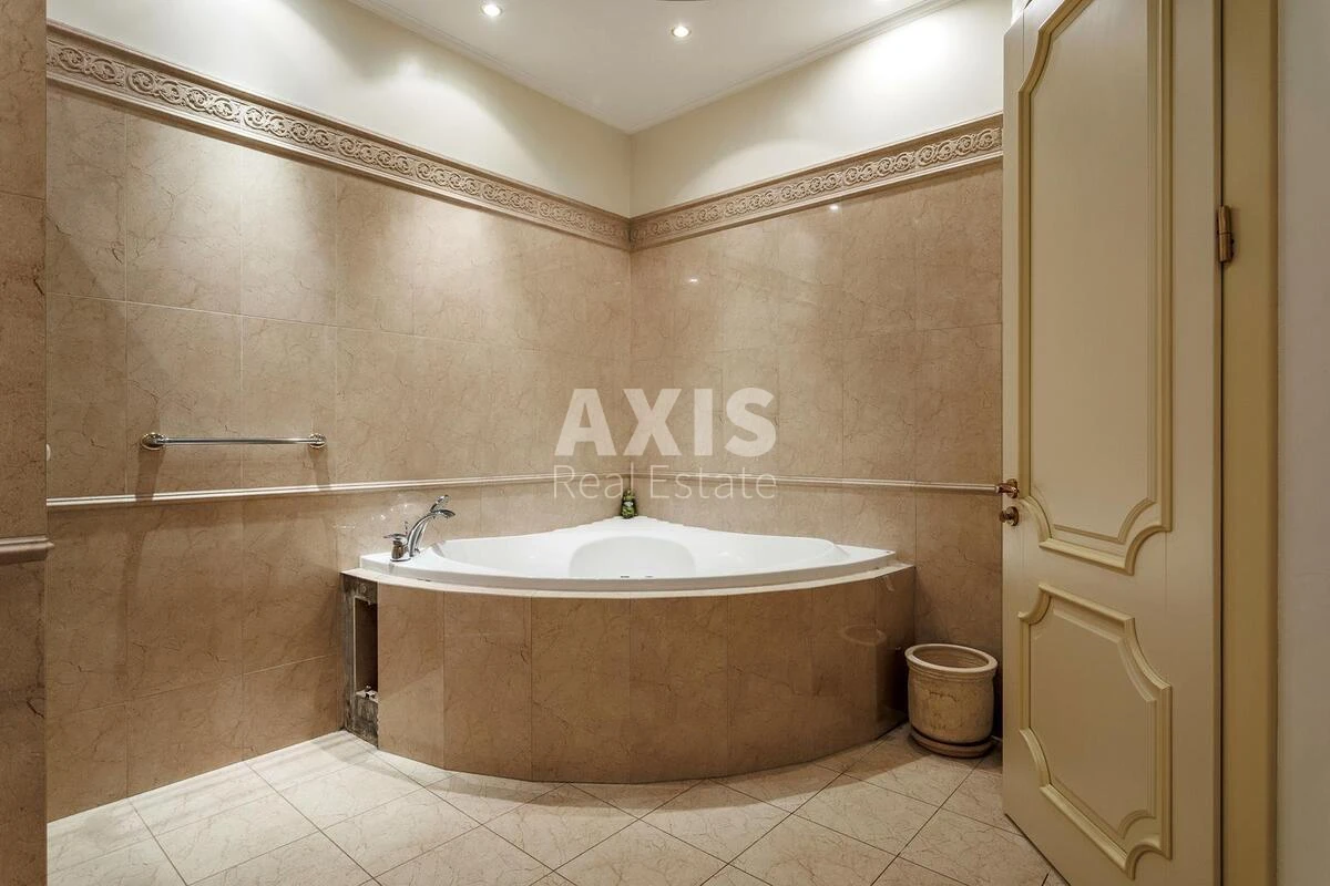 4k apartment uzv. Klovs'kyj 55939912