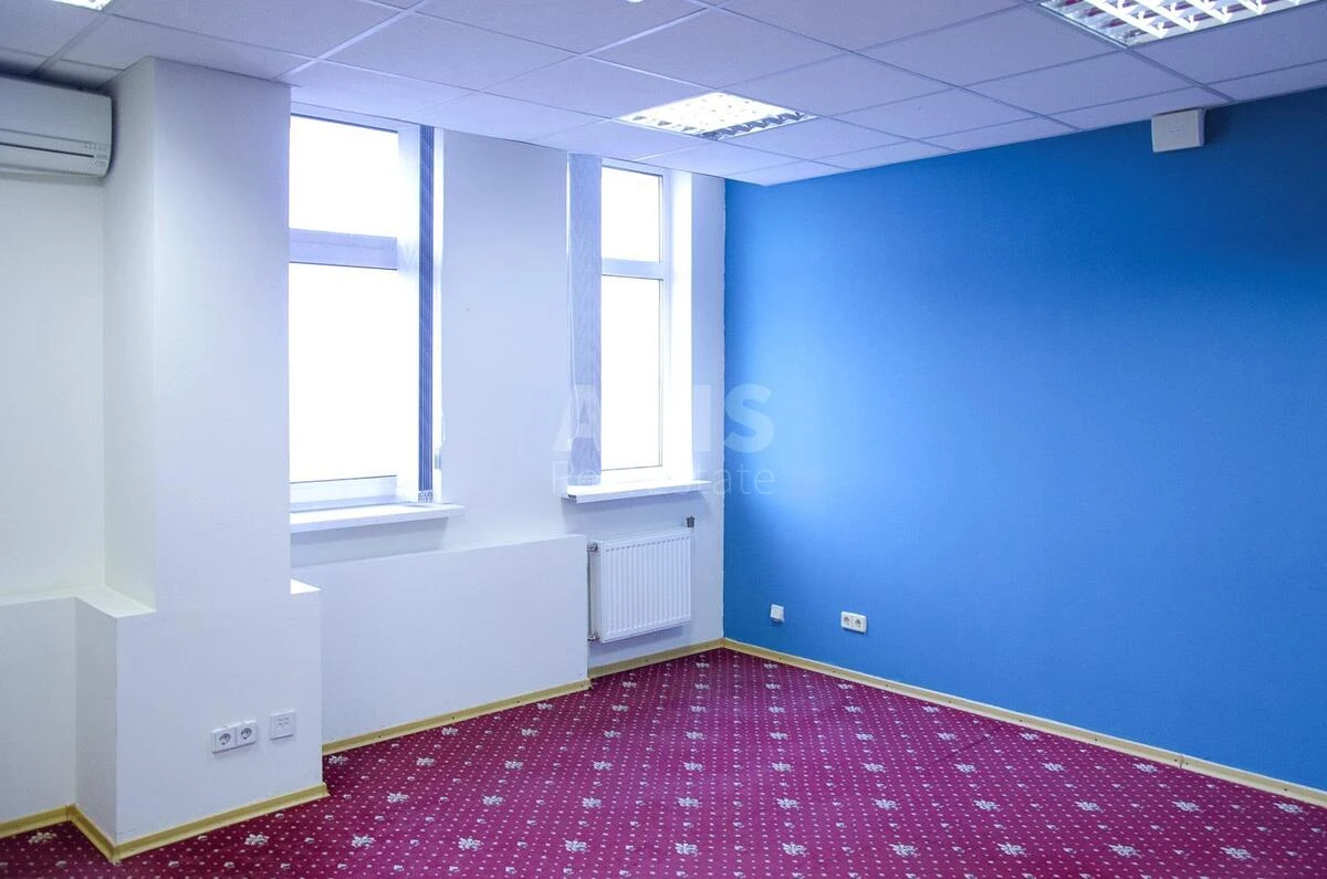 Office pr-t Lesja Kurbasa 4, 327m2677998
