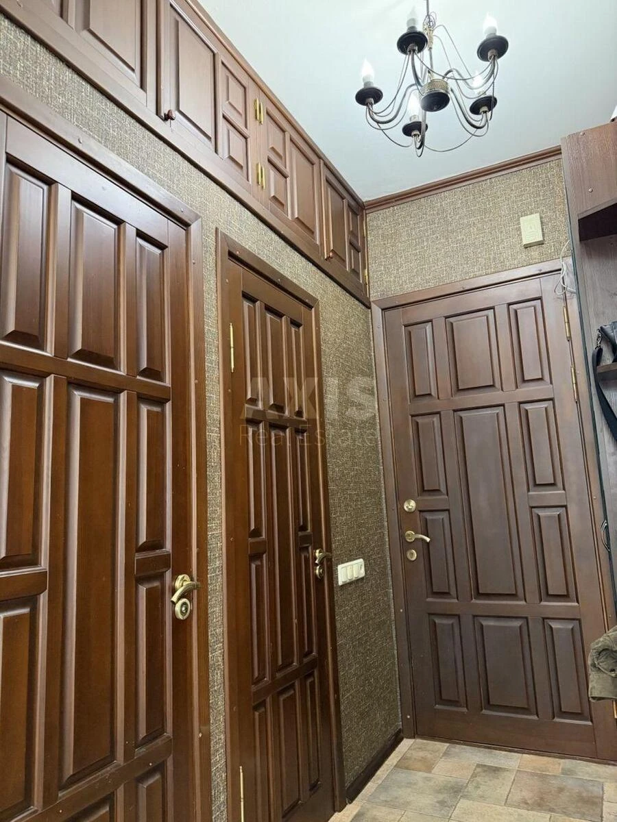 3k apartment vul. Kyrylivs'ka 109/1В683409