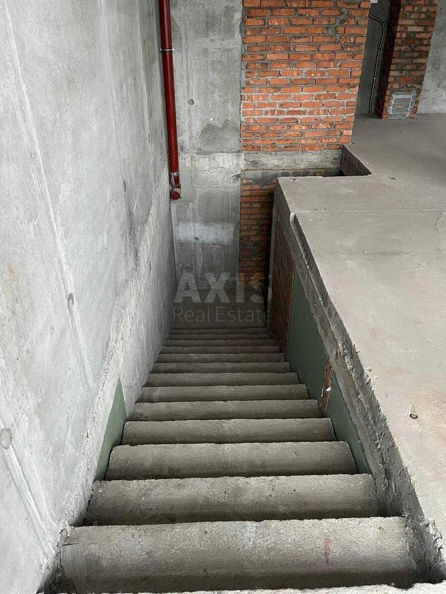 Trade object vul. Sverstjuka Jevgena 6Е, 178m2710698