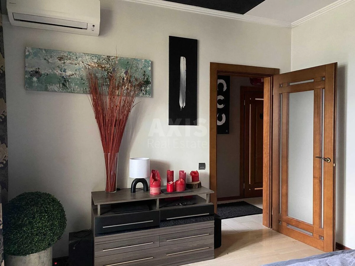 3k apartment vul. Petra Kalnyshevs'kogo 7696394