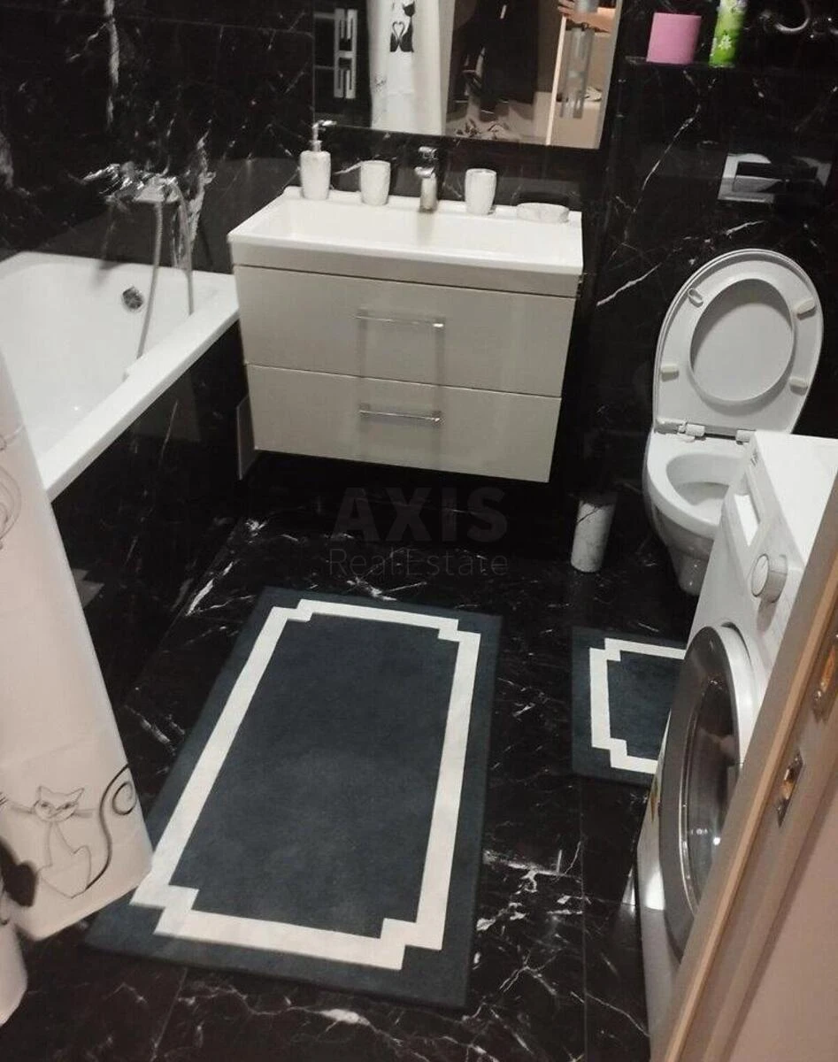 2к квартира пр-т Бажана Николая 17А656099