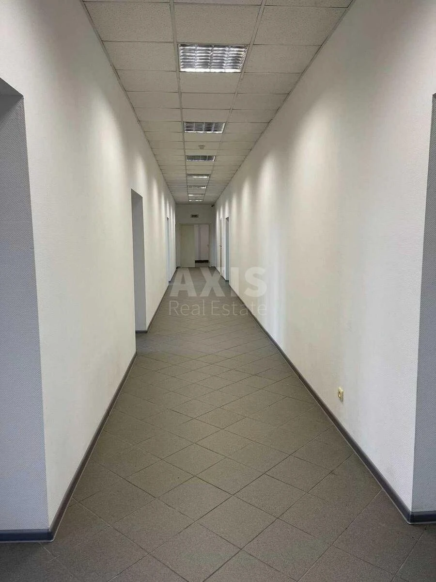 Office vul. Sverstjuka Jevgena 2А, 34m2719501