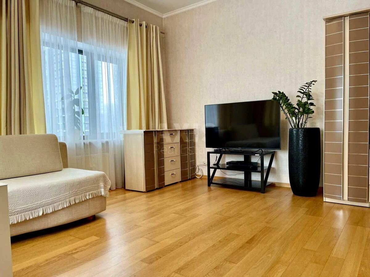 Дoм ул. Редутная, 575м2, город Киев7045418