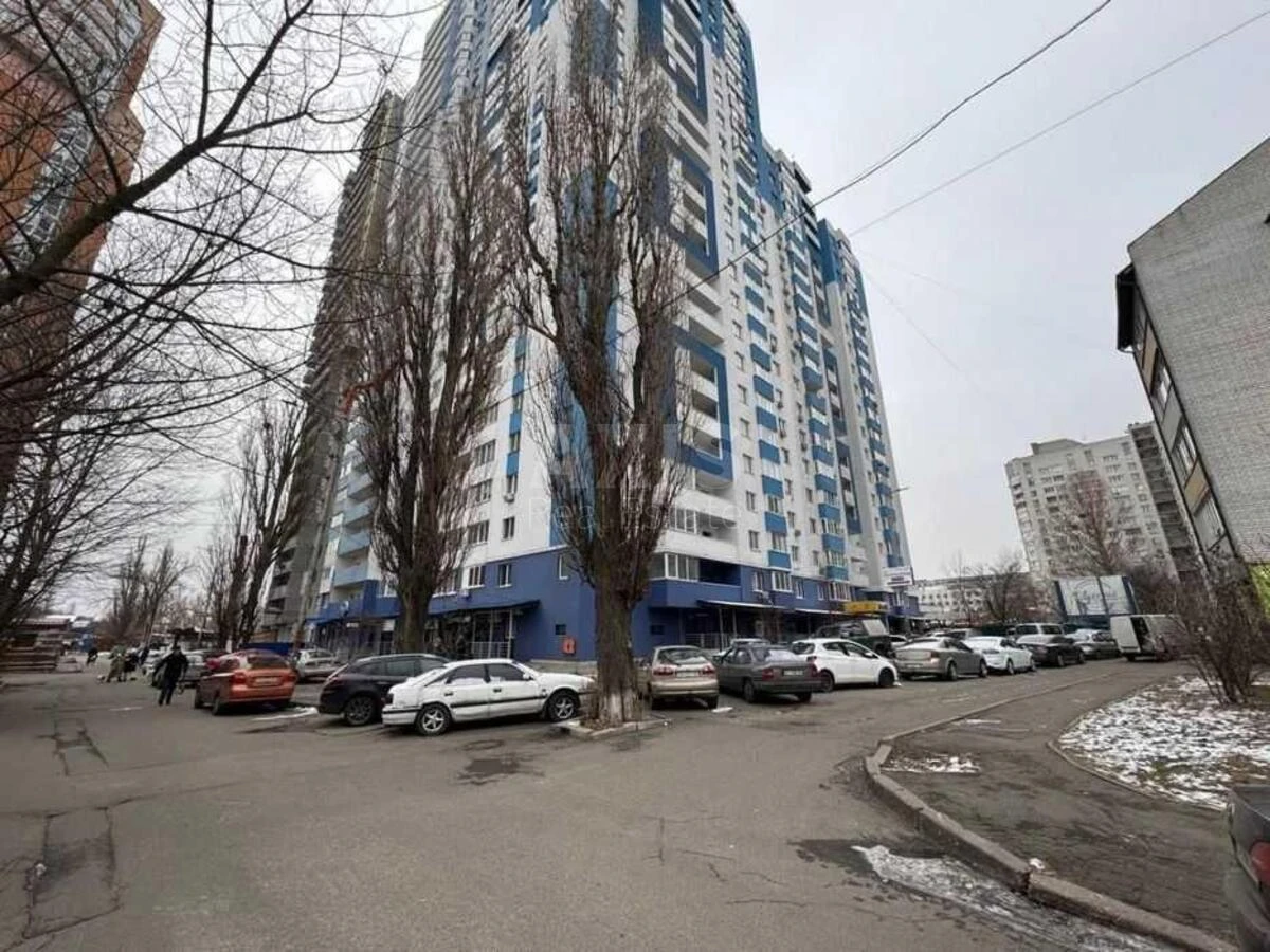 Service object vul. Strokacha Tymofija 9А, 200m260037