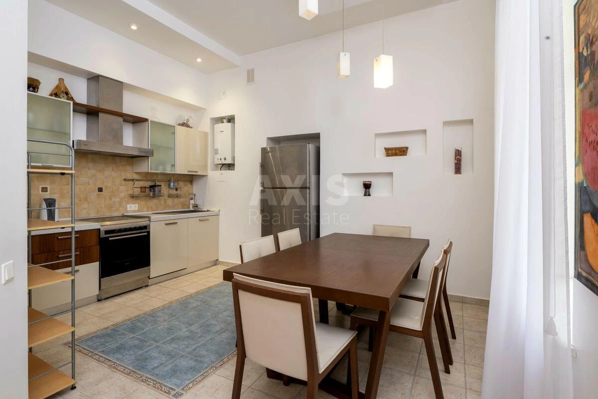 4k apartment vul. Kruglouniversytets'ka 667668