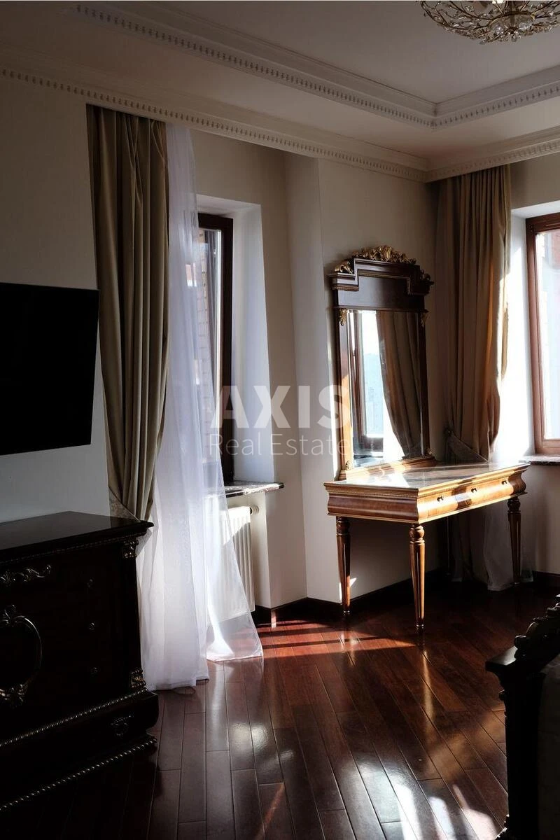 4k apartment vul. Zhyljans'ka Thirty amps655809