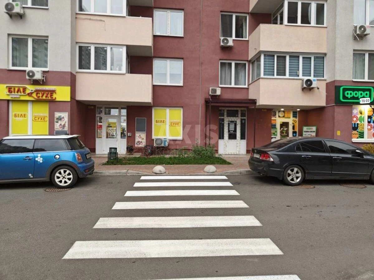 Service object prov. Baltijs'kyj 3, 70m2625001